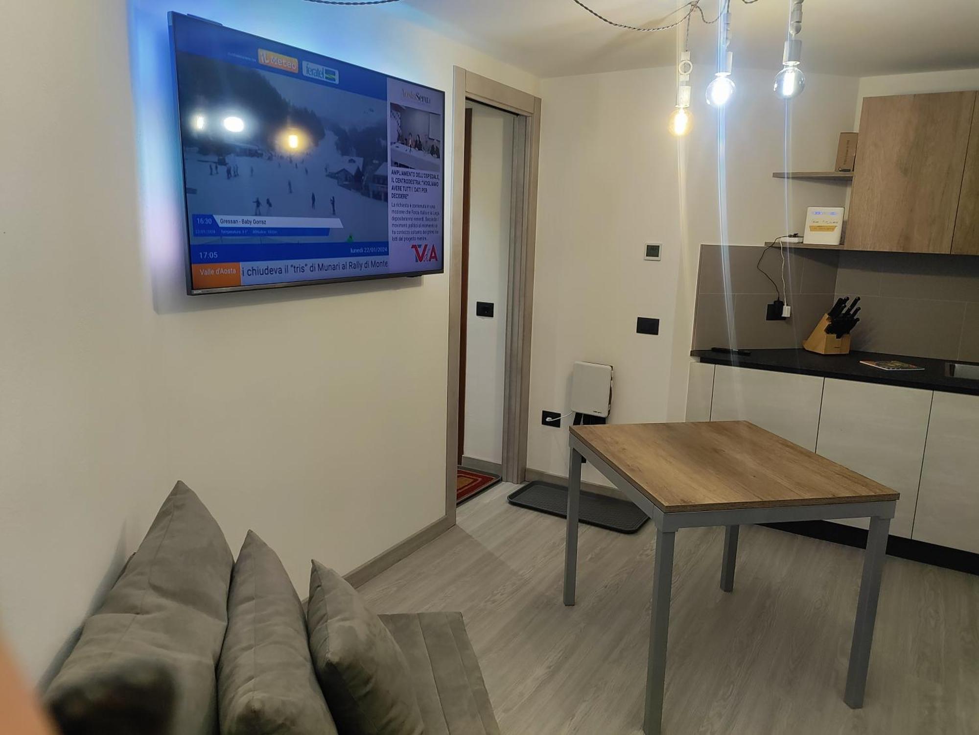 Tana Della Marmotta - Renovated, In Out, Turkish Bath, Garage, Storage * Breuil-Cervinia